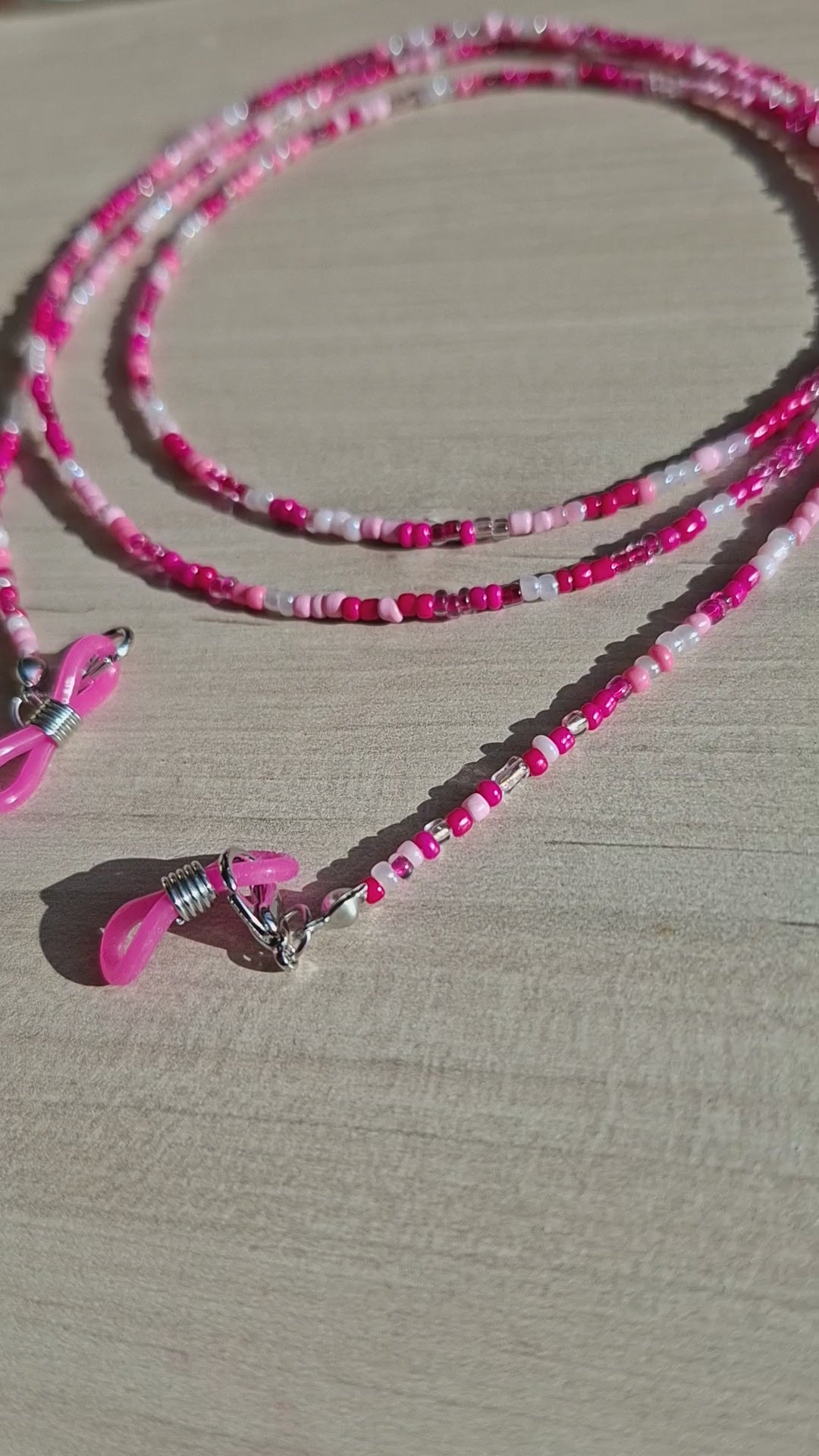 Brillenkette Pink & Rosa – Handgemacht in der Schweiz