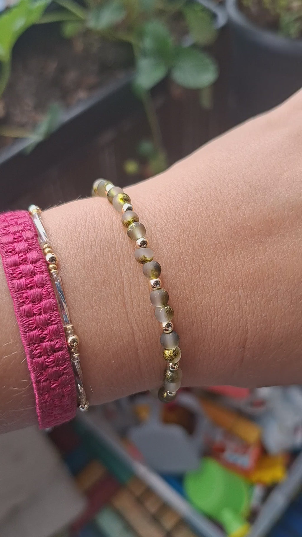 Perlenarmband grün- gold
