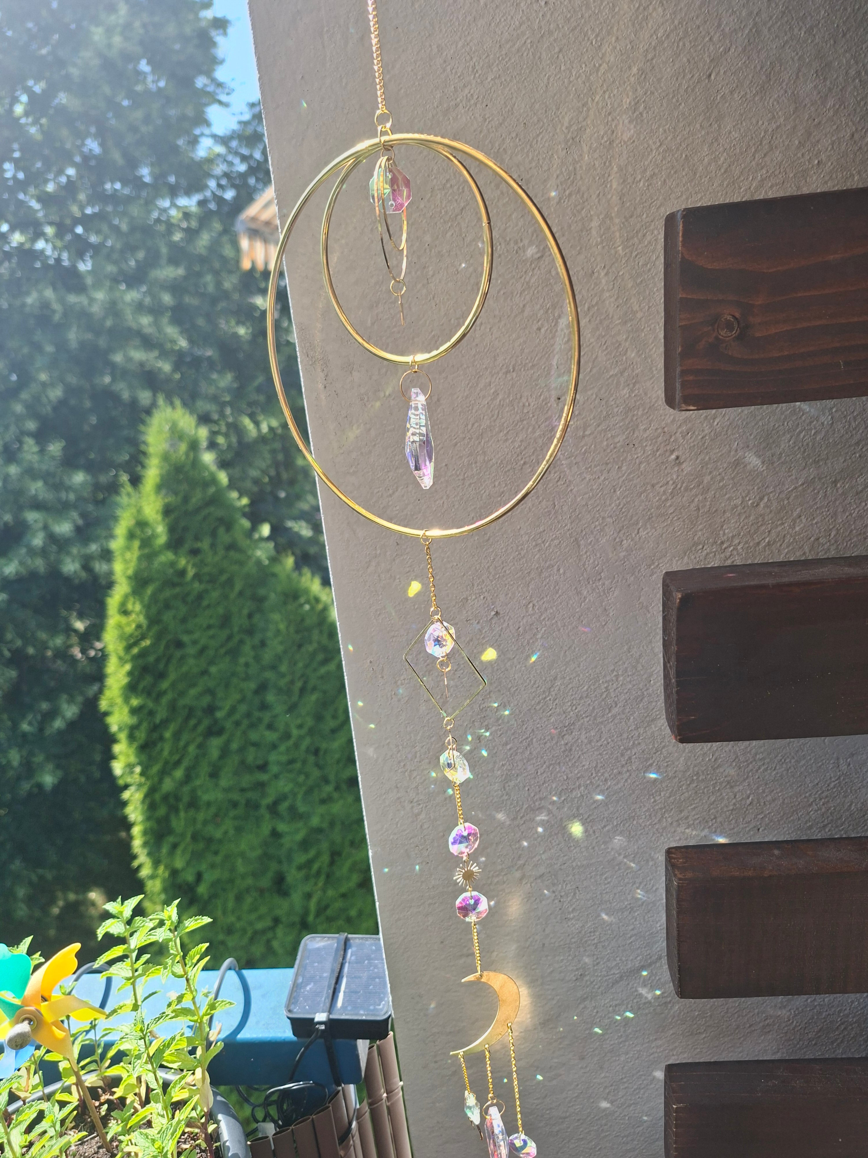 ✨ Sonnenfänger „Mondzauber“ – Handgemachte Fensterdekoration