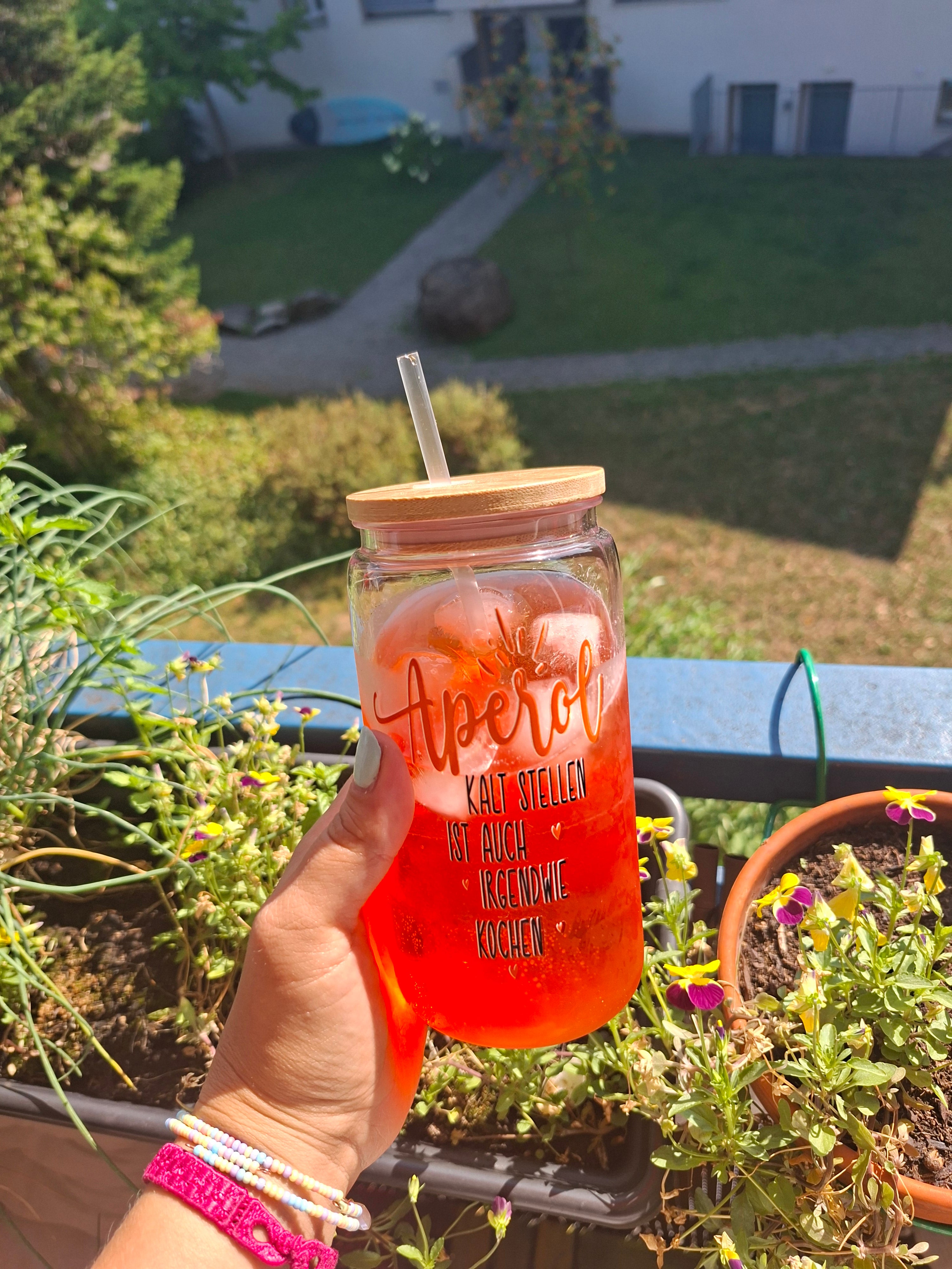 Becher mit Aperol Spruch