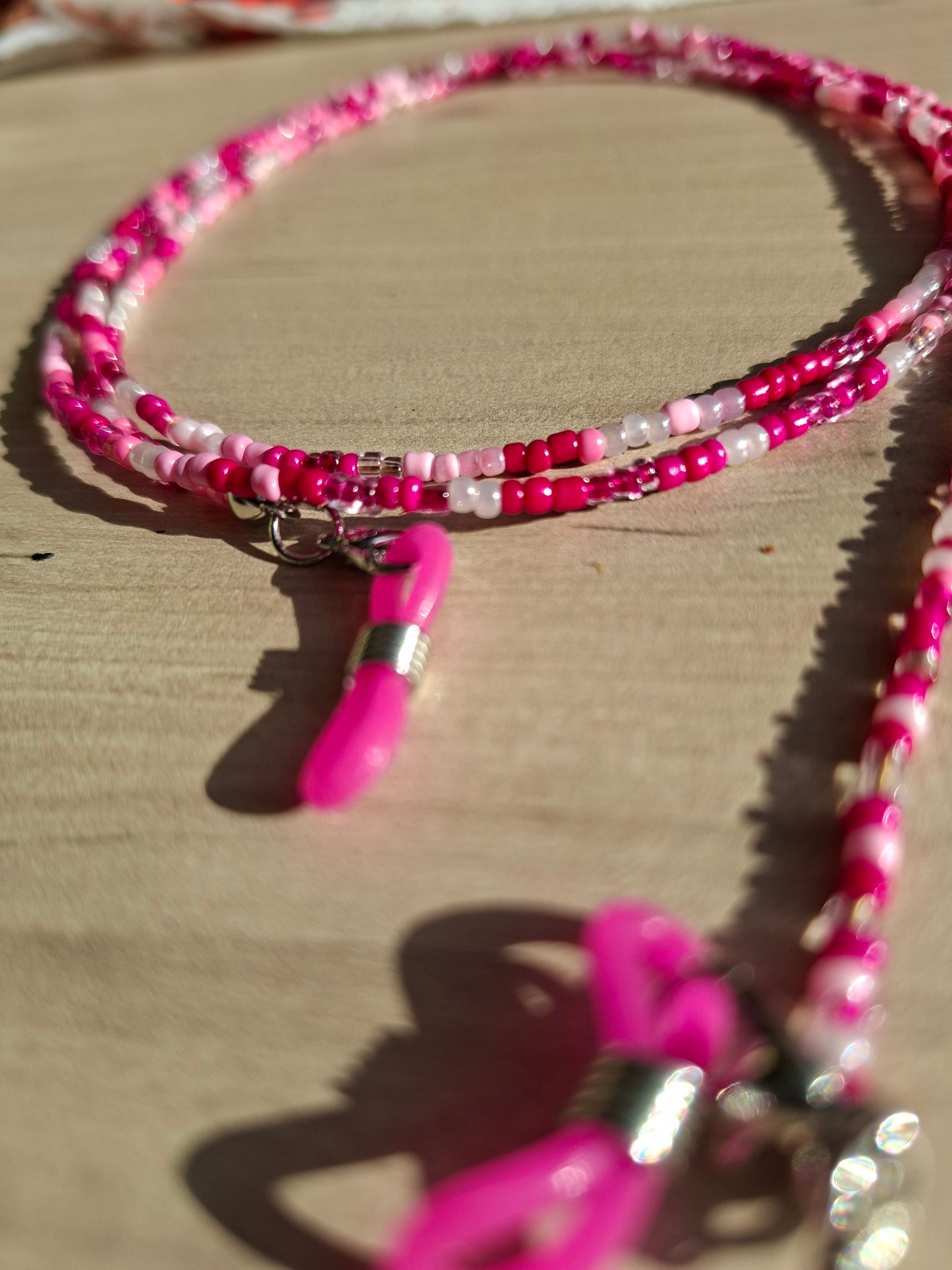 Brillenkette Pink & Rosa – Handgemacht in der Schweiz