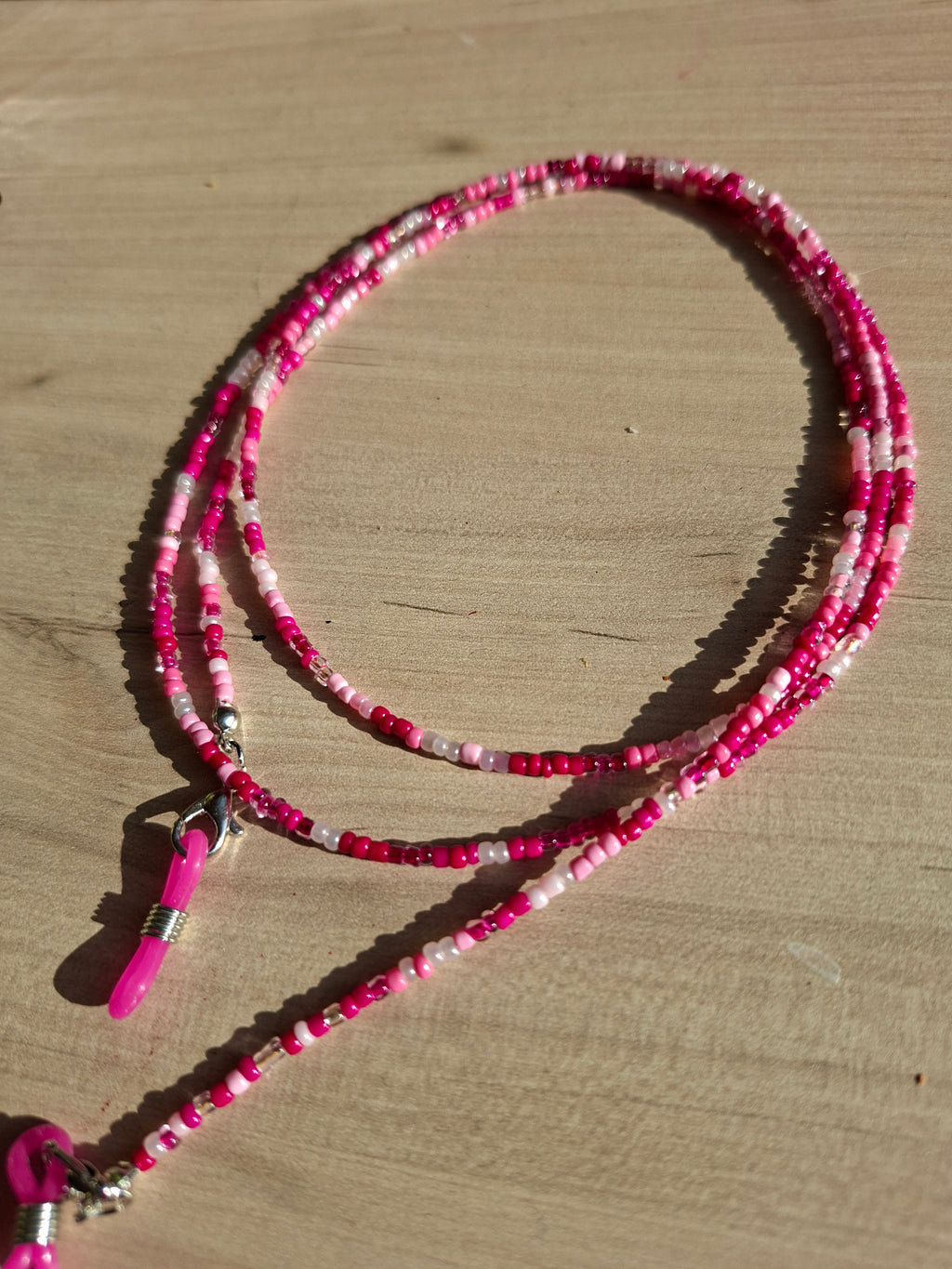 Brillenkette Pink & Rosa – Handgemacht in der Schweiz