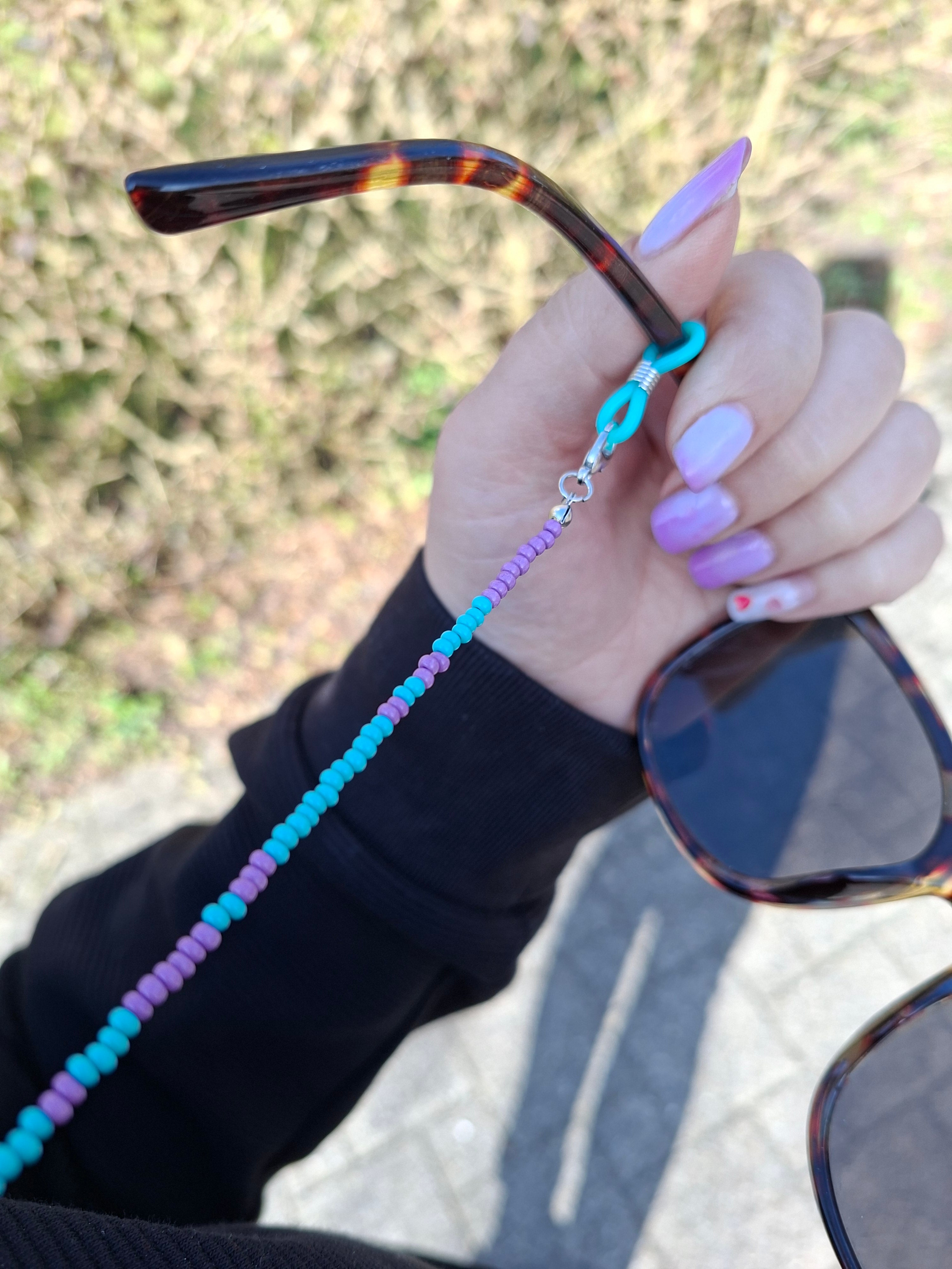 Brillenkette Pastell Türkis & Lila – Handgemacht in der Schweiz
