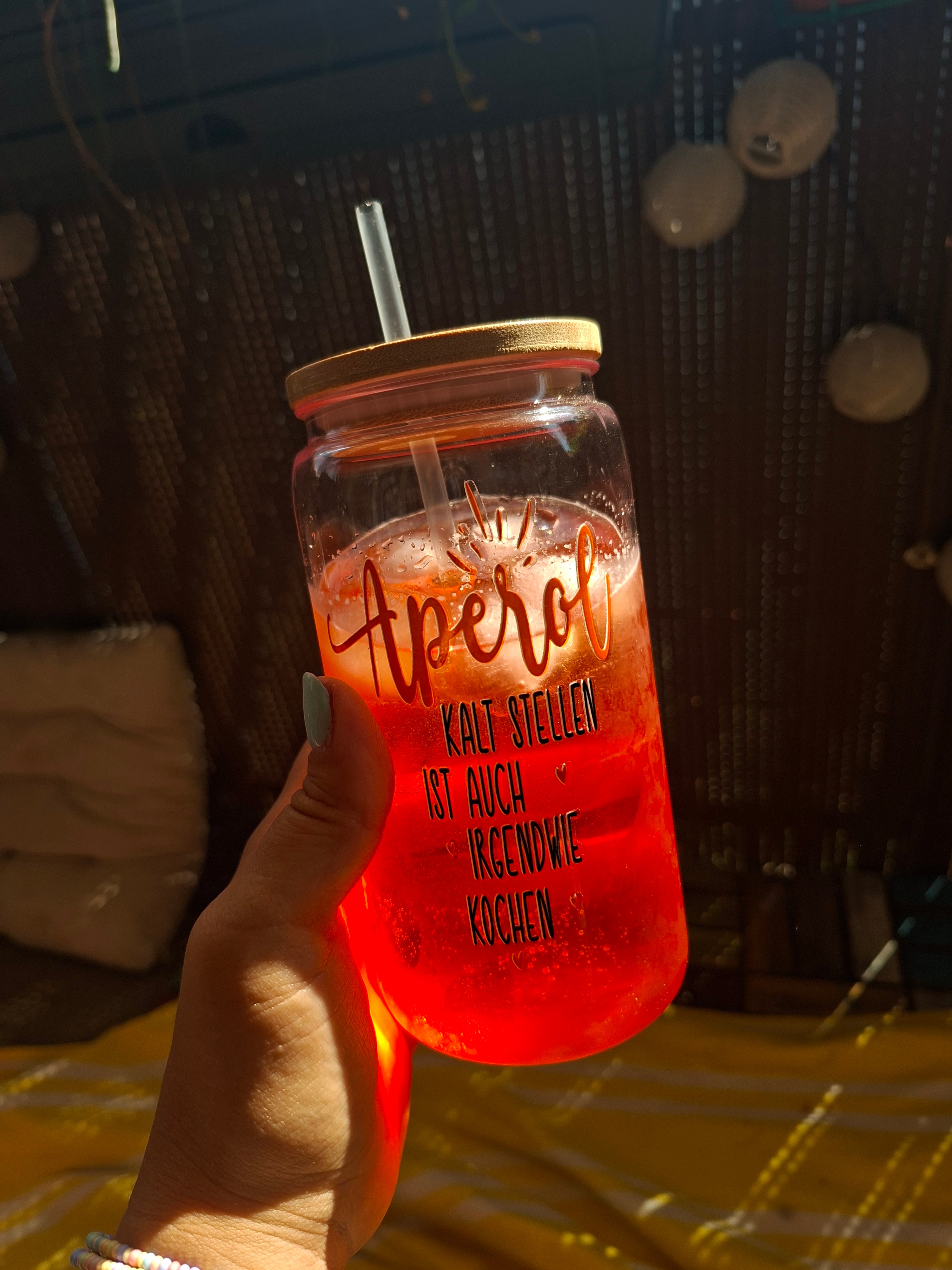 Becher mit Aperol Spruch