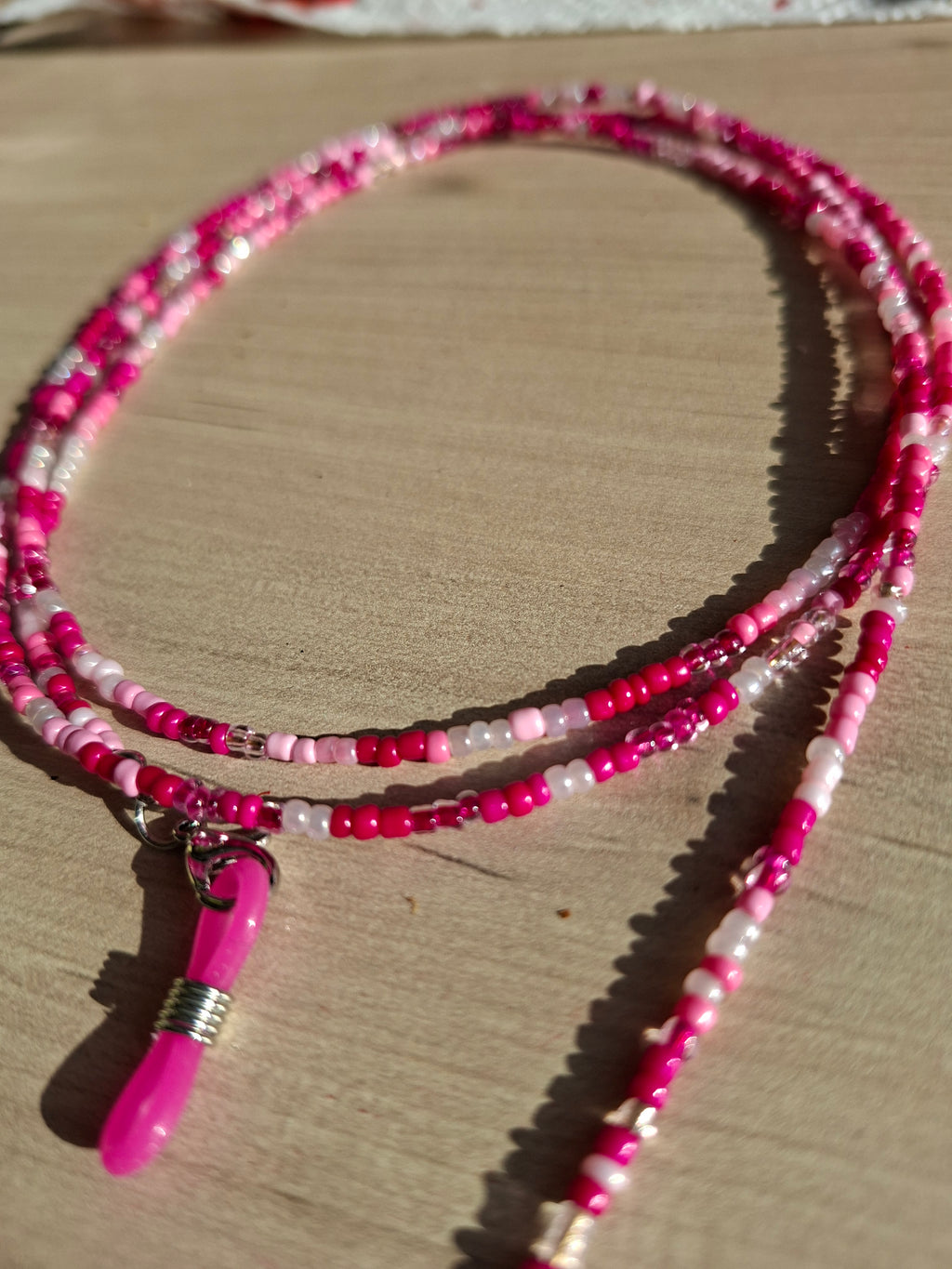 Brillenkette Pink & Rosa – Handgemacht in der Schweiz
