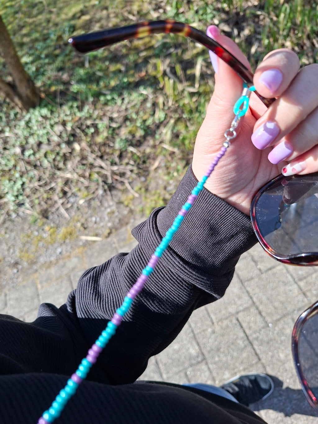 Brillenkette Pastell Türkis & Lila – Handgemacht in der Schweiz