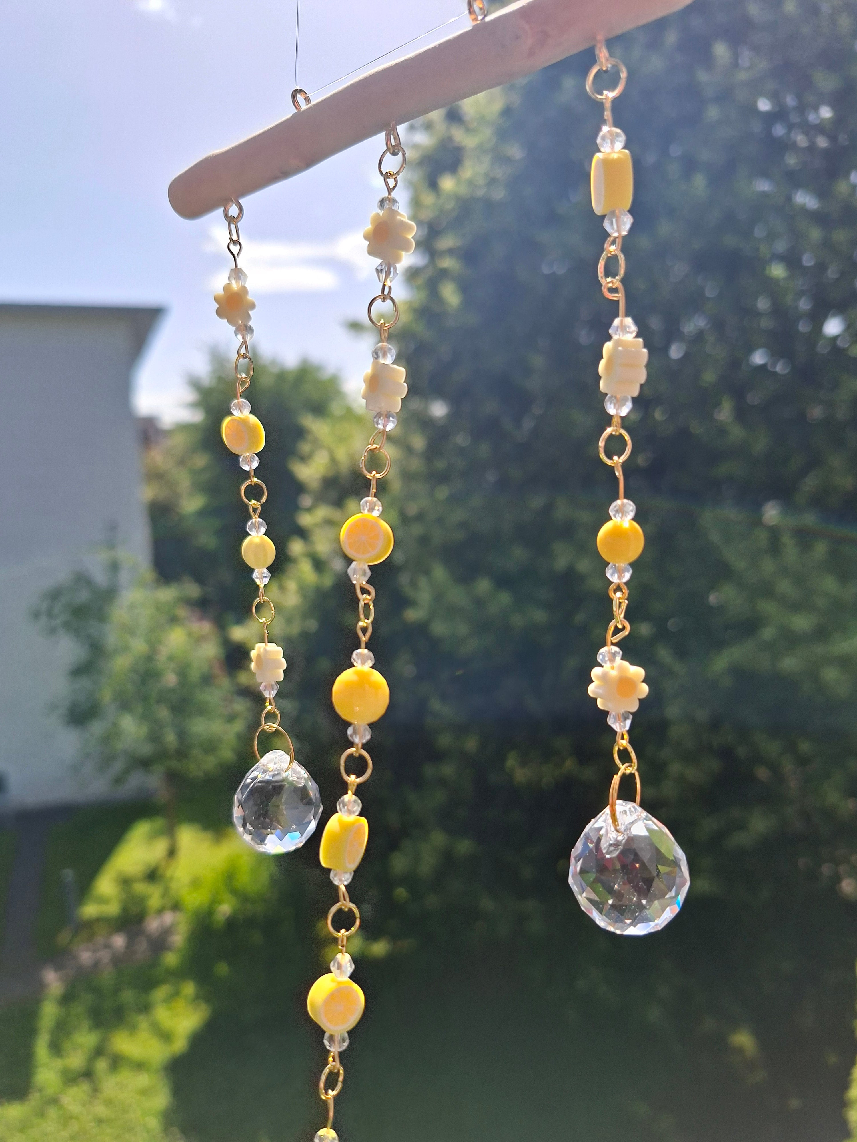 Sonnenfänger „Golden Daisy“ – Handgemachter Kristall-Suncatcher mit Blumen & Citrustönen