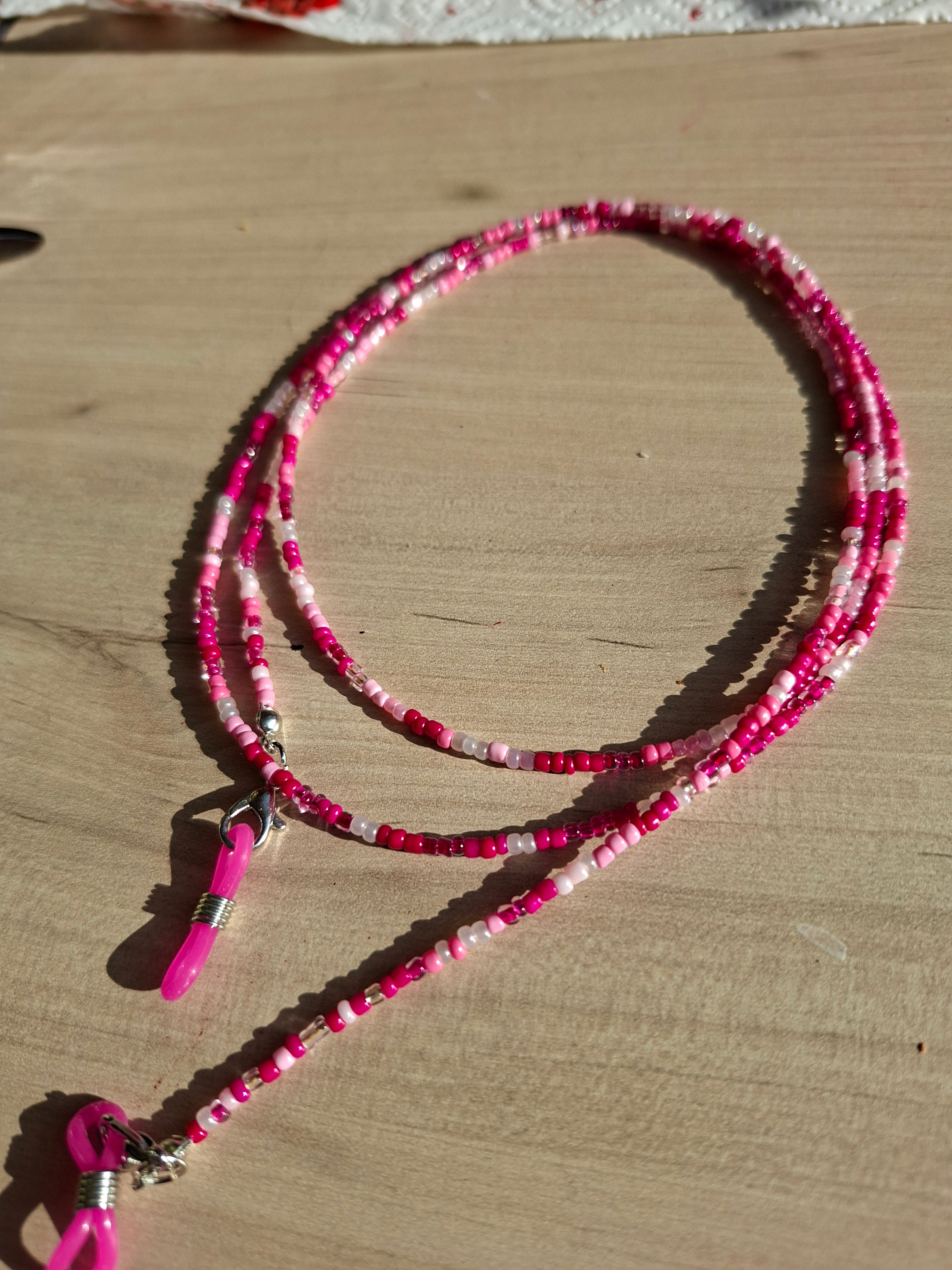 Brillenkette Pink & Rosa – Handgemacht in der Schweiz
