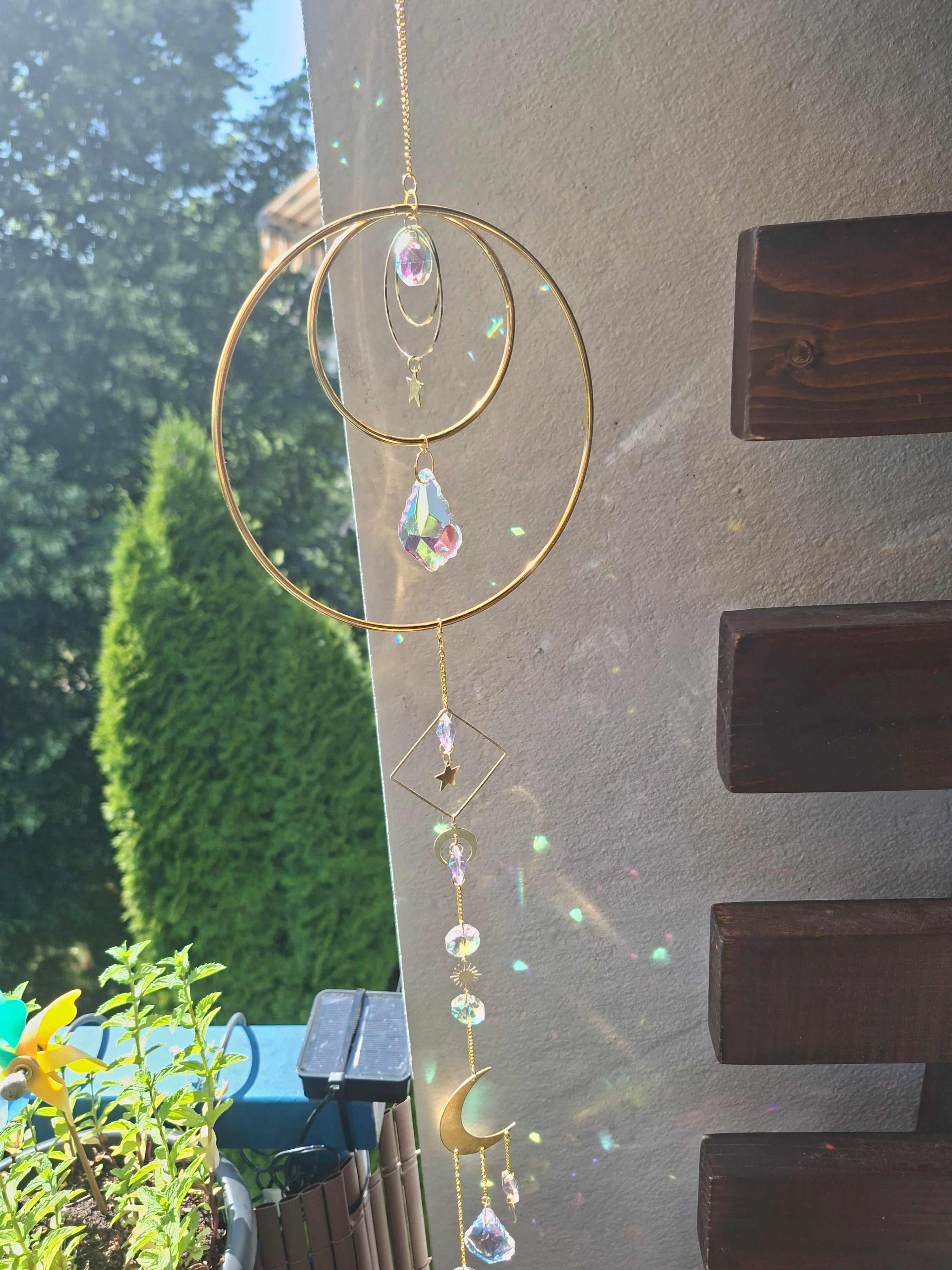 ✨ Sonnenfänger „Mondzauber“ – Handgemachte Fensterdekoration