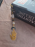 Handmade - lesezeichen- schwarz gold hand anhänger