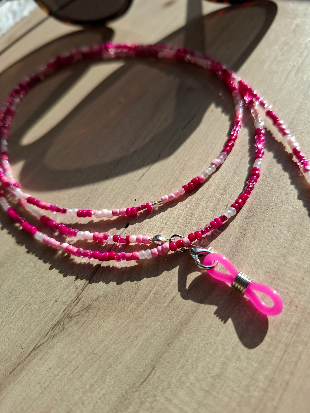 Brillenkette Pink & Rosa – Handgemacht in der Schweiz
