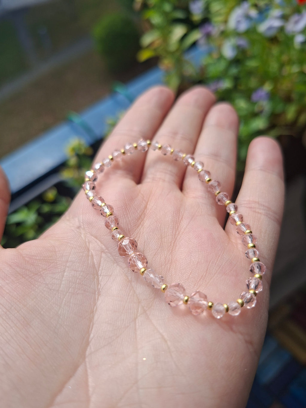 Perlenarmband - feines rosa gold