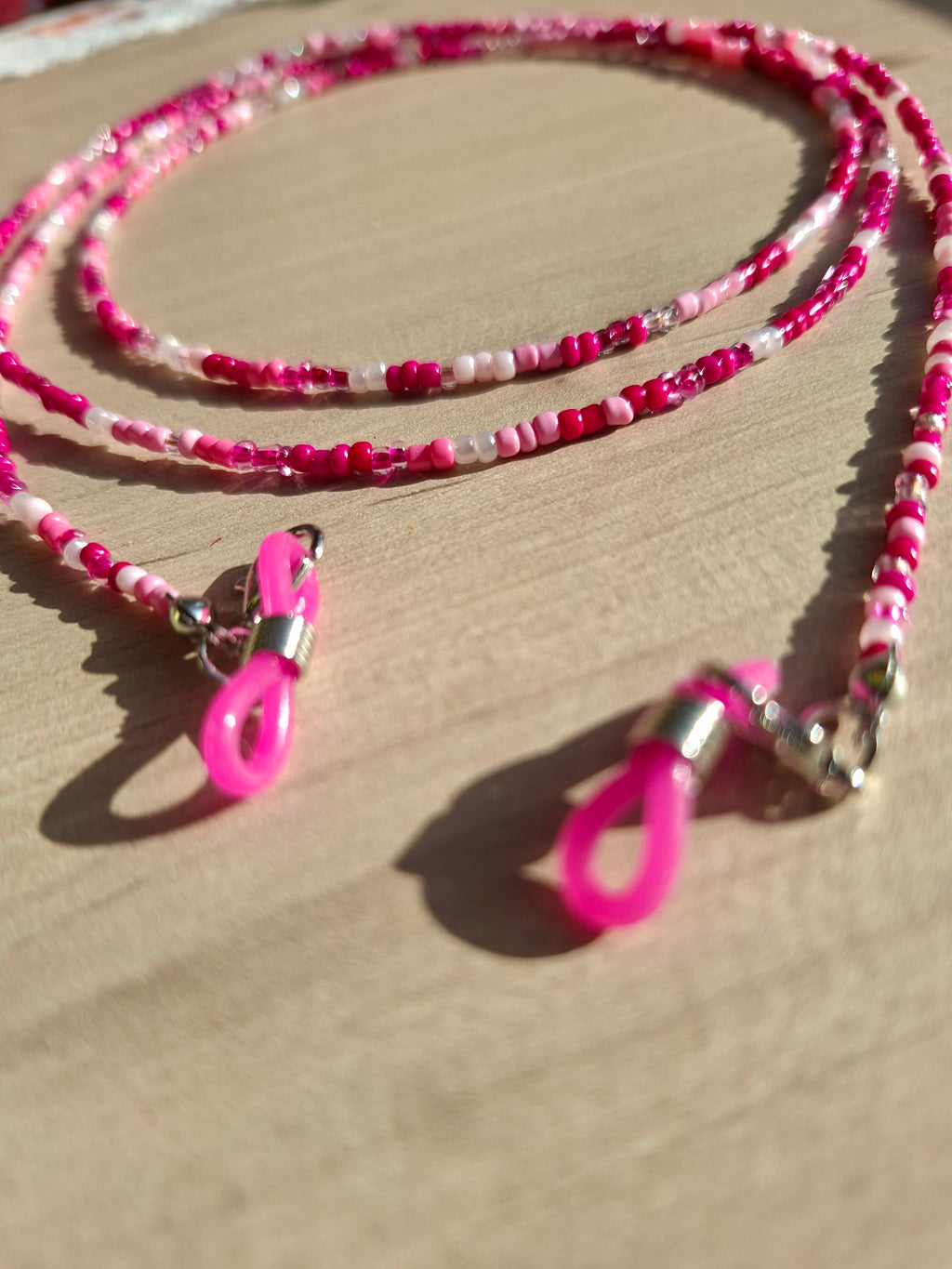 Brillenkette Pink & Rosa – Handgemacht in der Schweiz